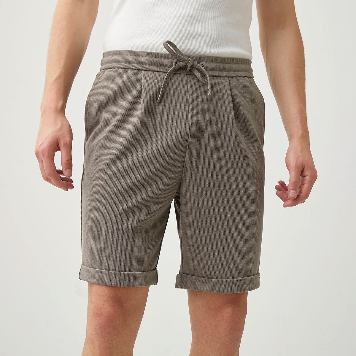 BASEMENT - Short Regular Fit Hombre Basement