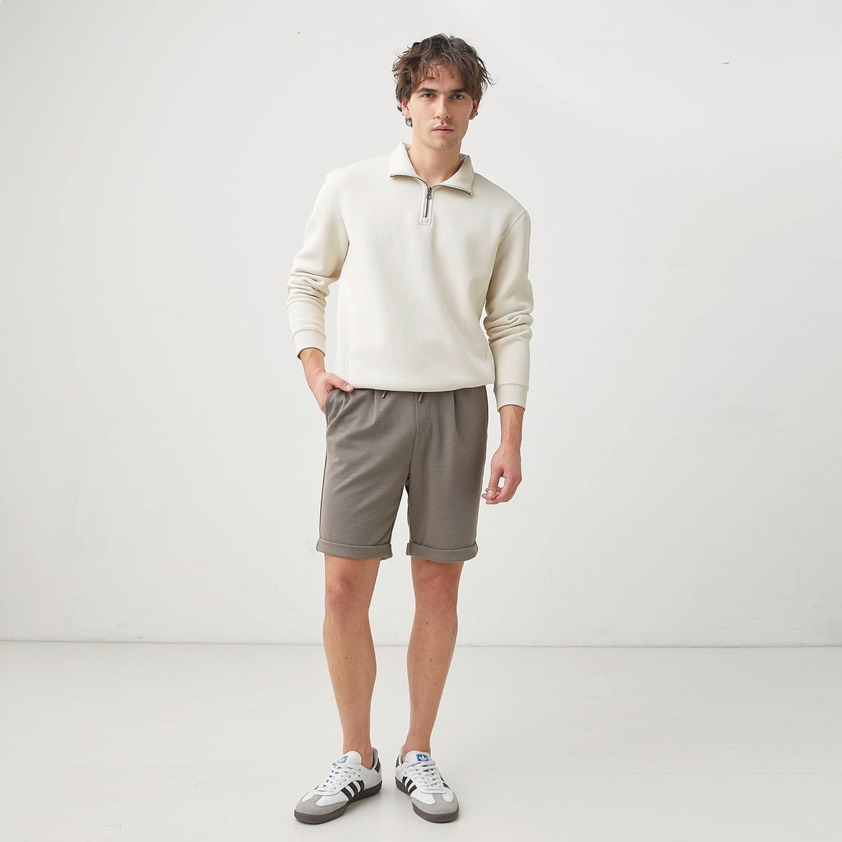 BASEMENT - Short Regular Fit Hombre Basement