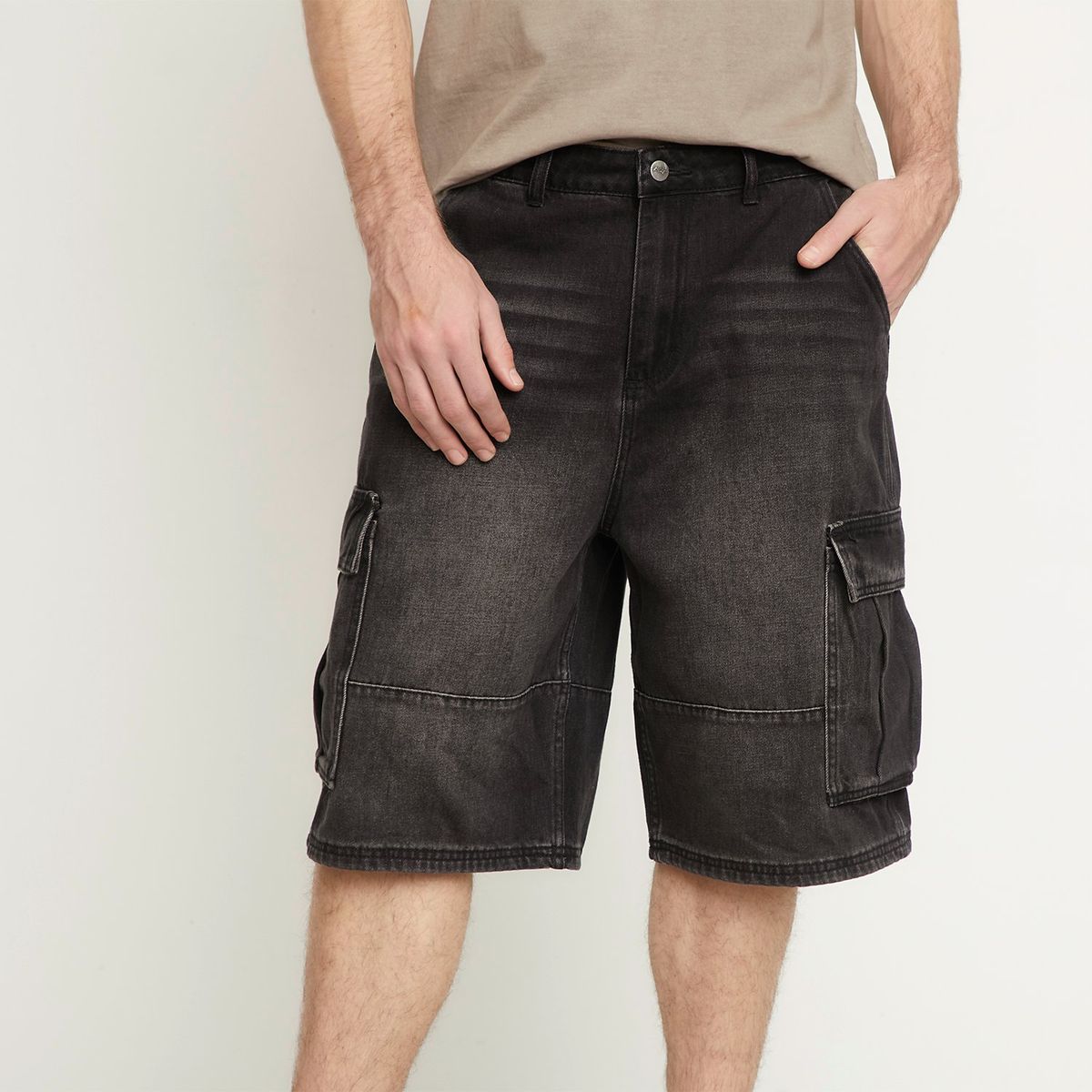 BEARCLIFF - Short Skater Fit Hombre Bearcliff