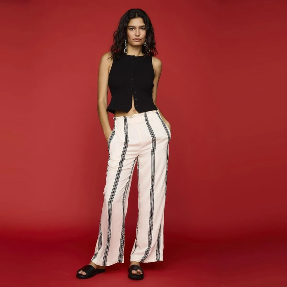 BASEMENT - Pantalón Fluido Tiro Alto Mujer