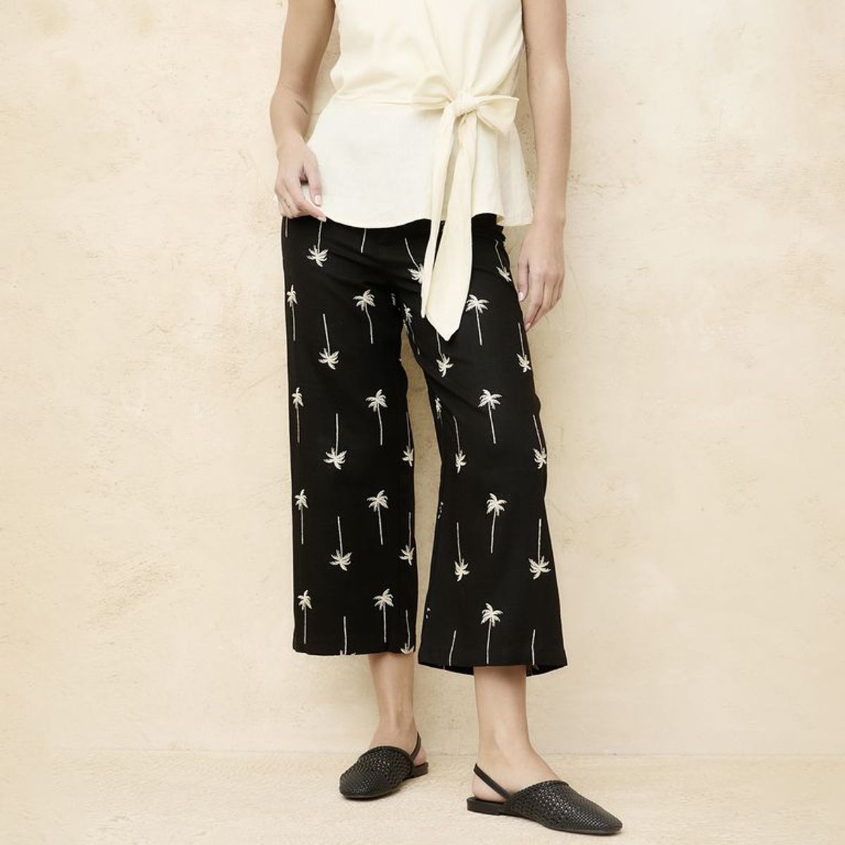 BASEMENT - Pantalón Bordado Mujer Basement