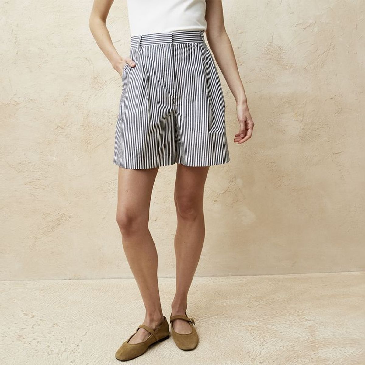 BASEMENT - Bermuda Mujer Basement