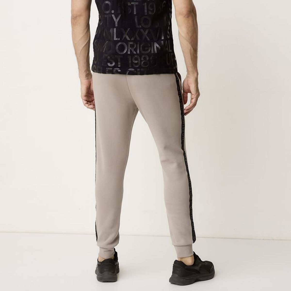 MOSSIMO - Pantalón Algodón Tapered Fit Hombre Mossimo