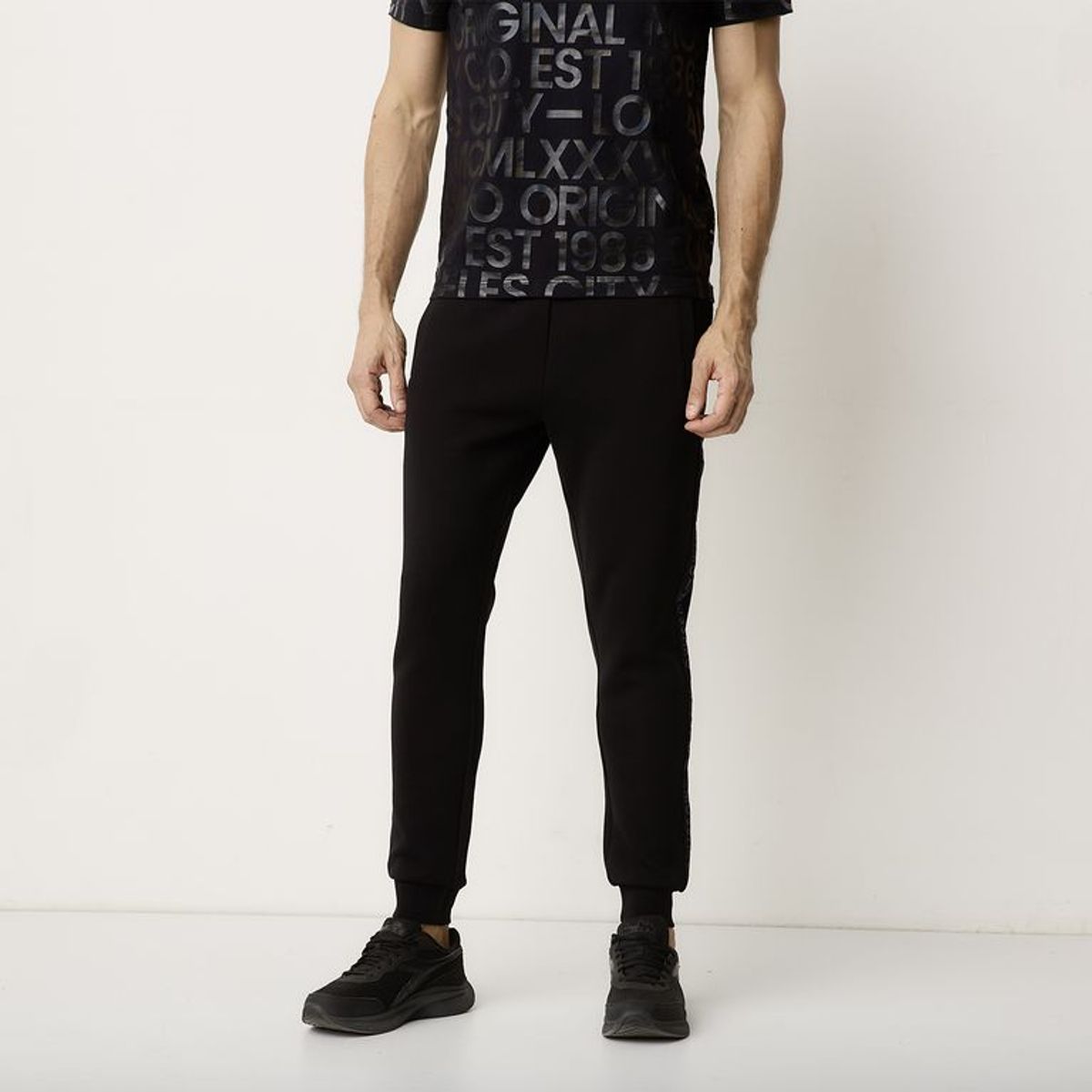 MOSSIMO - Pantalón Algodón Tapered Fit Hombre Mossimo