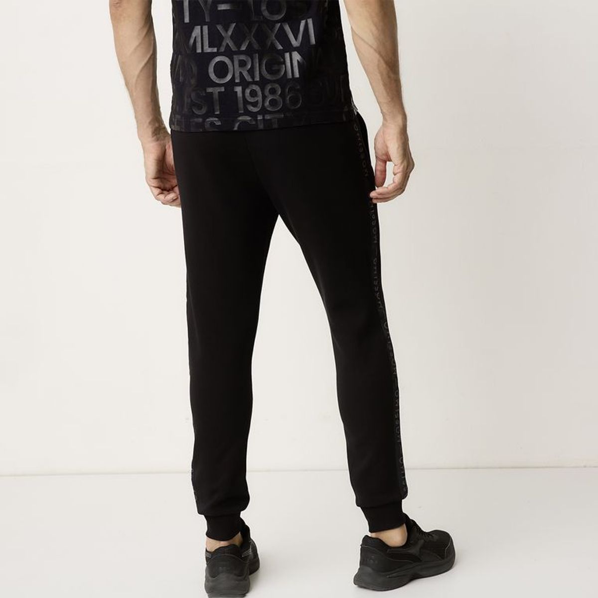 MOSSIMO - Pantalón Algodón Tapered Fit Hombre Mossimo