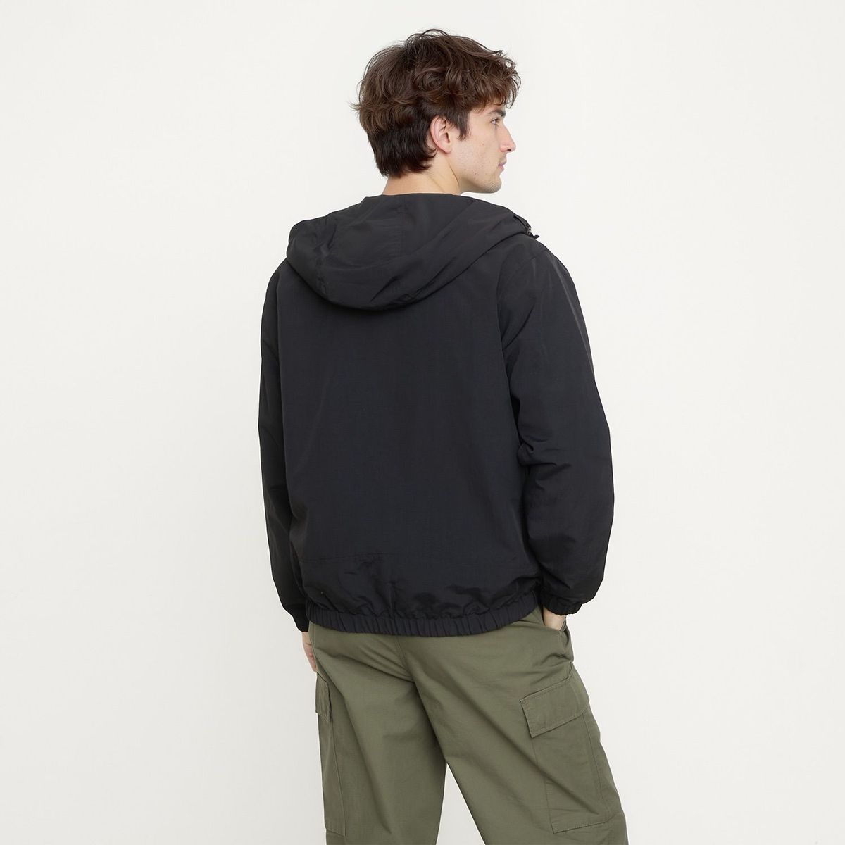 BEARCLIFF - Casaca Cortaviento Regular Fit Hombre Bearcliff