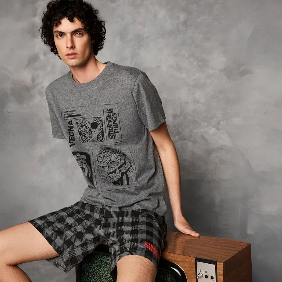 STRANGER THINGS - Pijama Corta Hombre Stranger Things