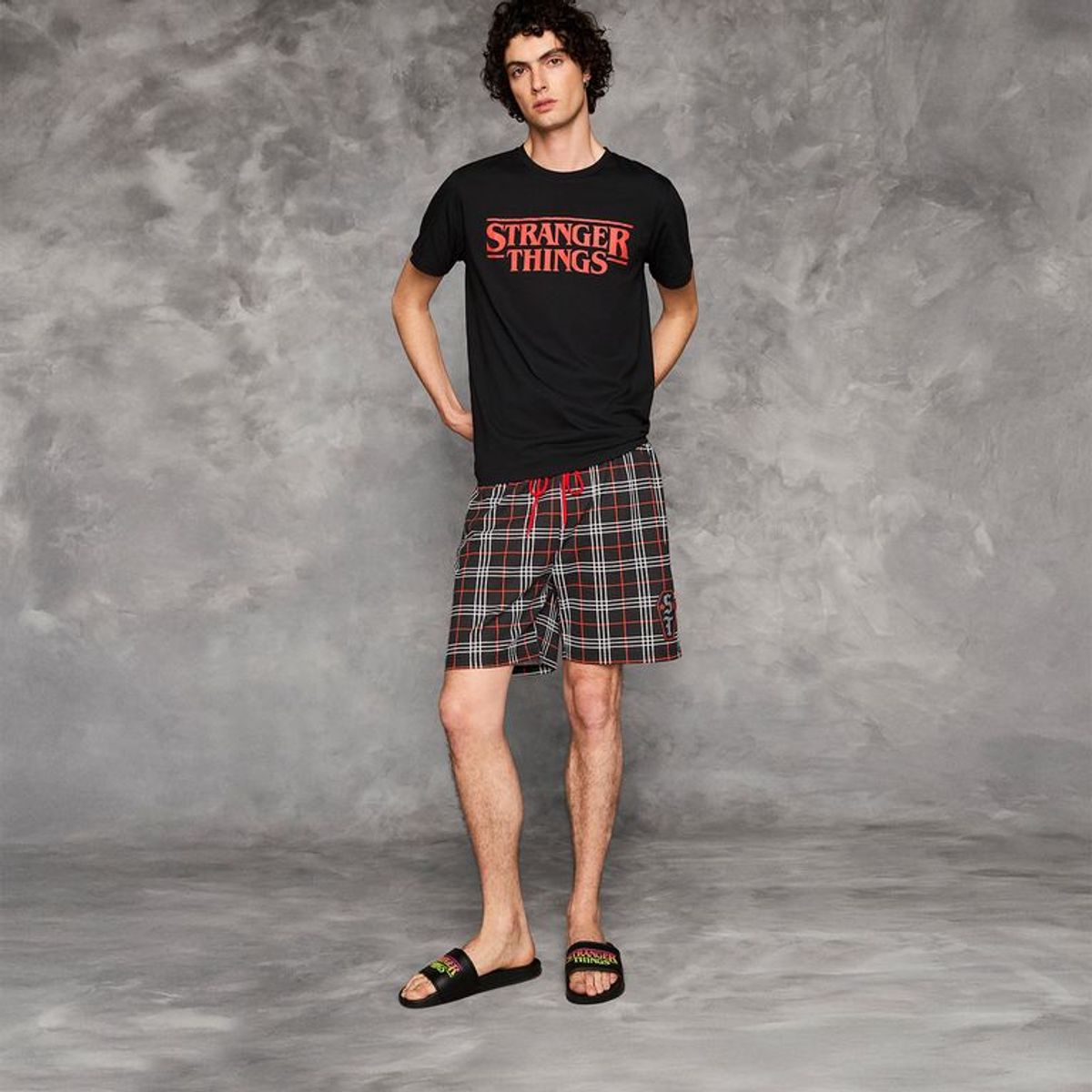 STRANGER THINGS - Pijama Corta Hombre Stranger Things