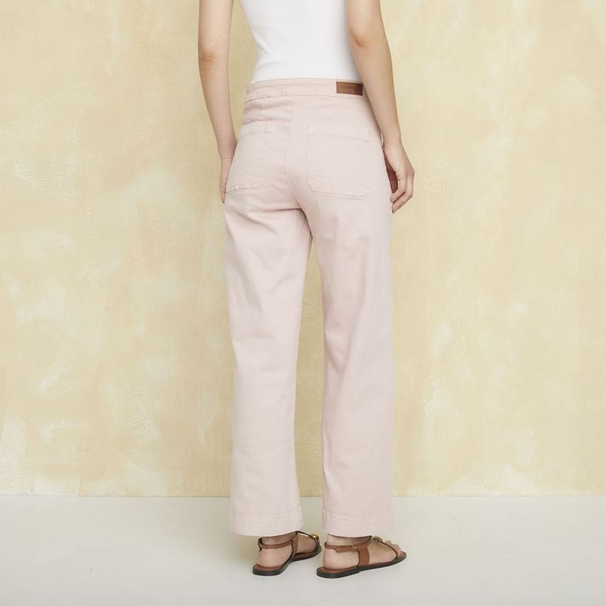 UNIVERSITY CLUB - Jean Mujer University Club