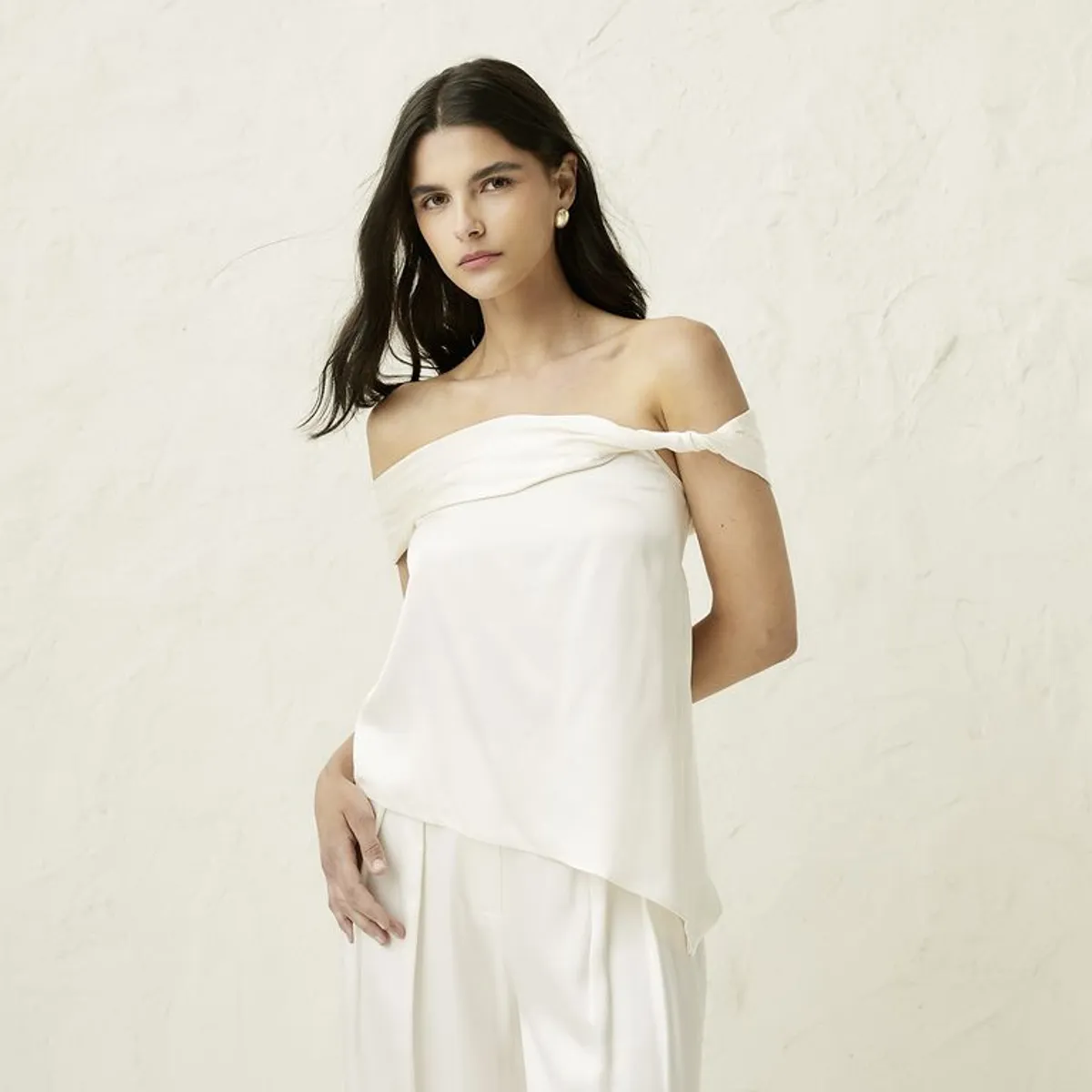 BASEMENT - Top Strapless Asimétrico Mujer Basement Studio