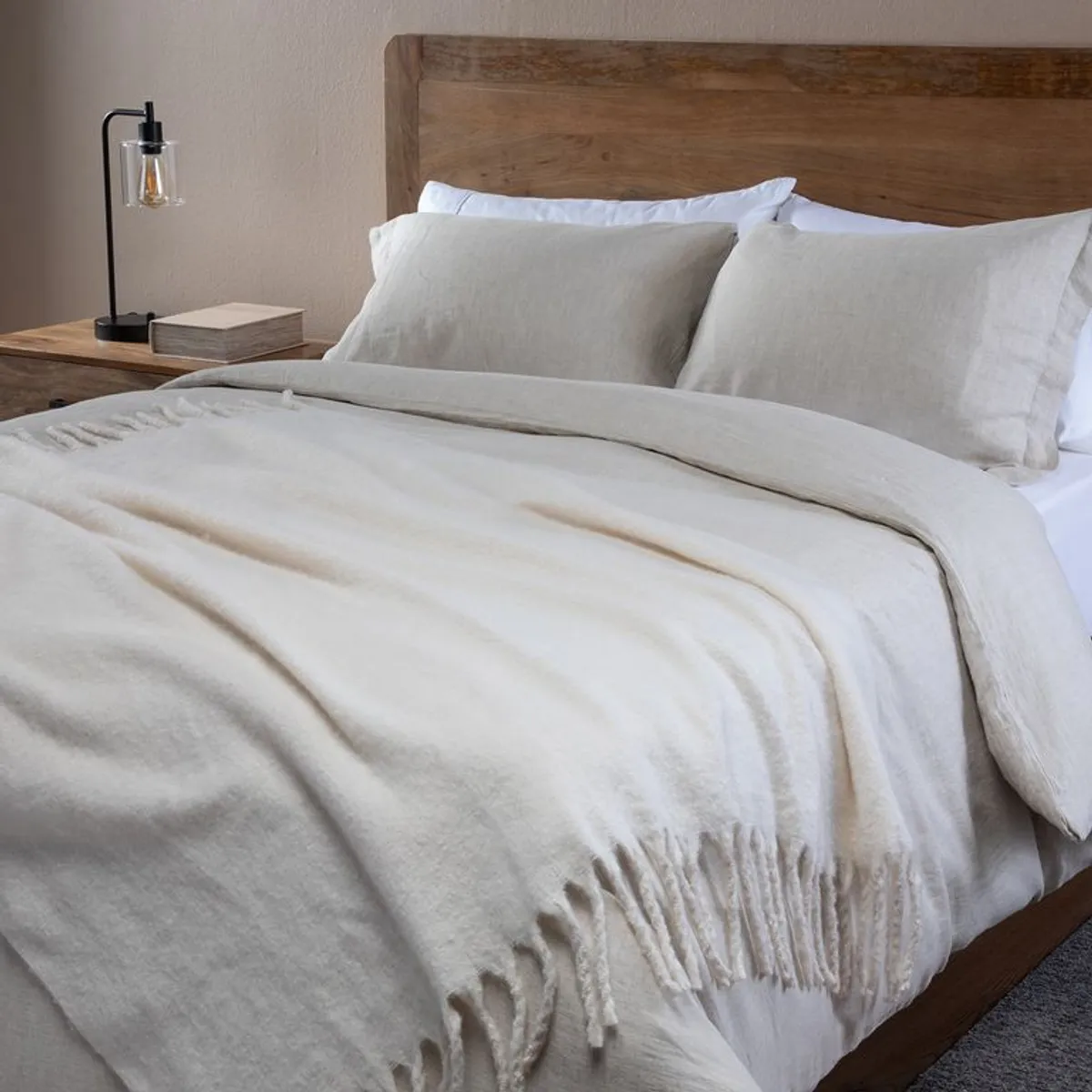 BASEMENT HOME - Manta Tejida Winter