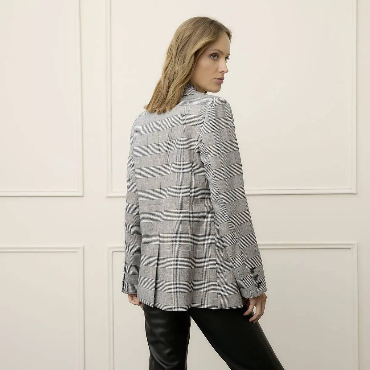 BASEMENT - Blazer Mujer Basement