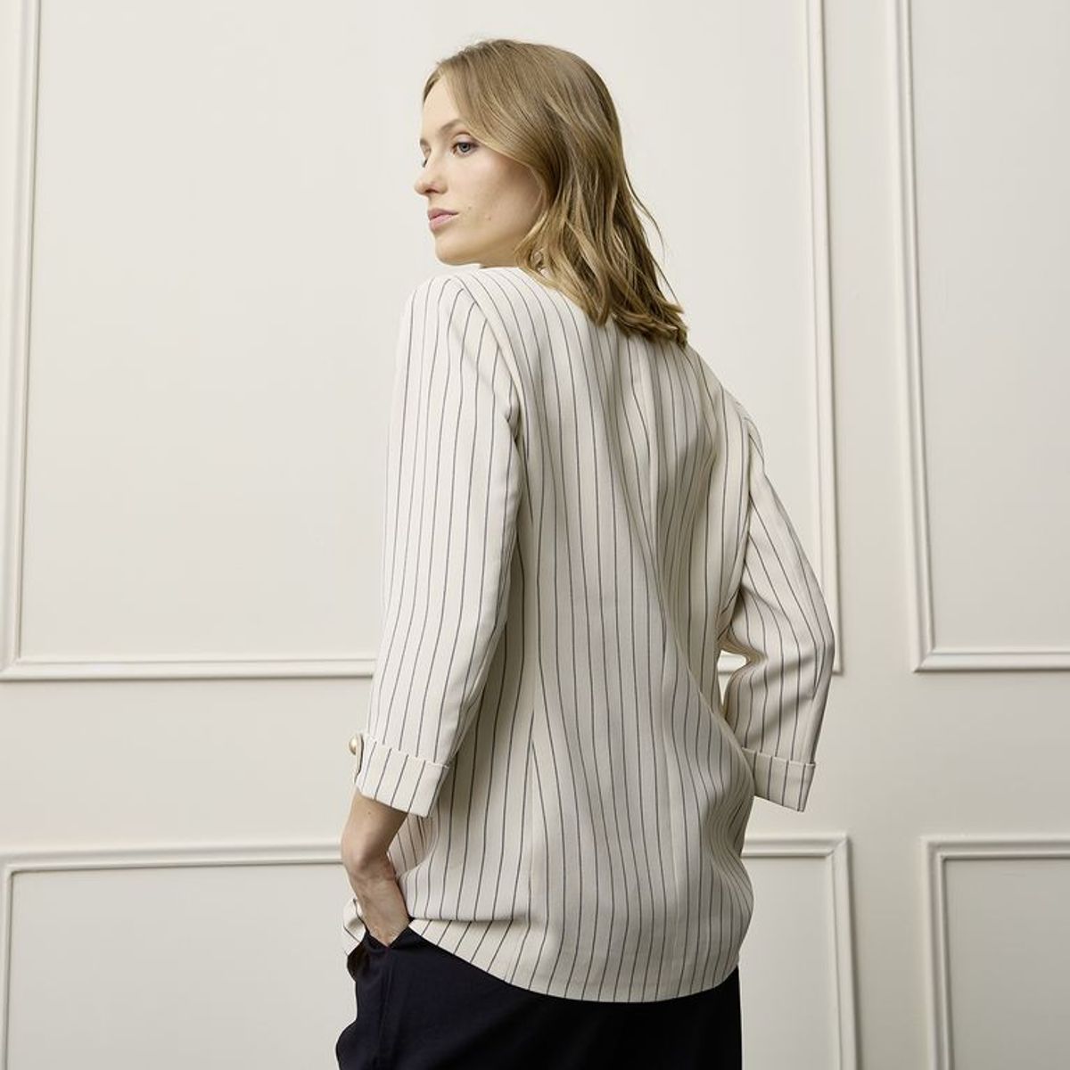 BASEMENT - Blazer Recto Mujer Basement