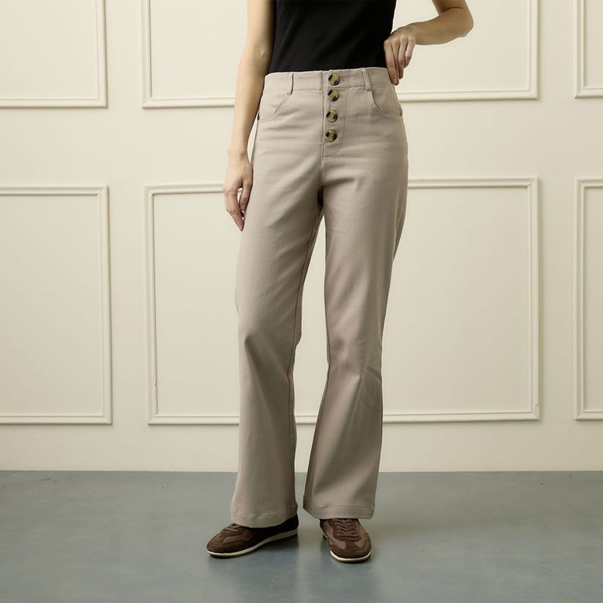BASEMENT - Pantalón Flare Tiro Alto Mujer Basement