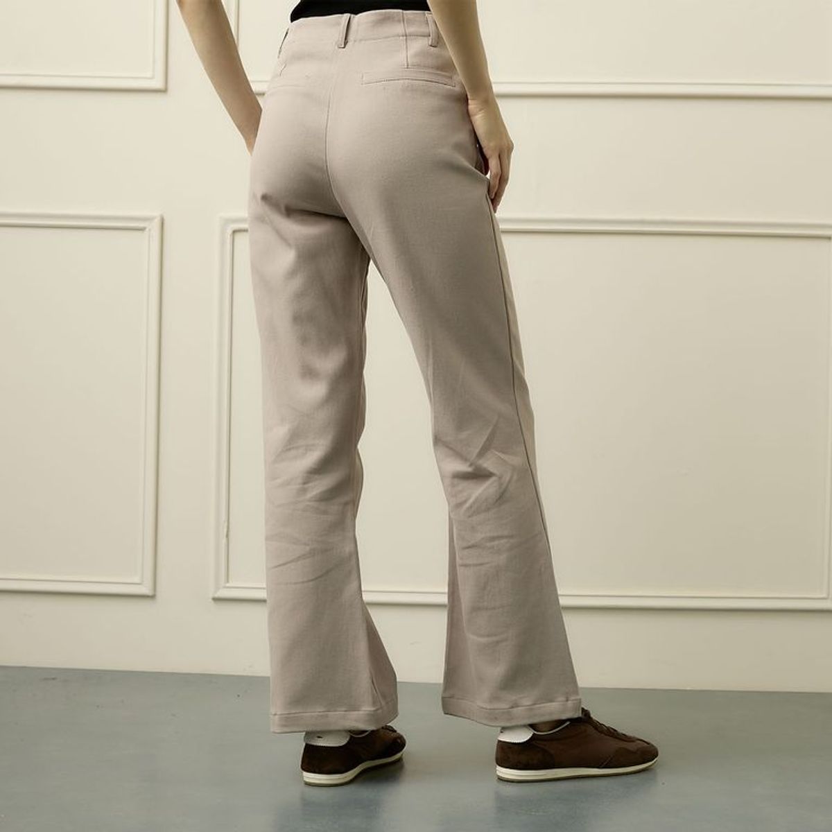 BASEMENT - Pantalón Flare Tiro Alto Mujer Basement