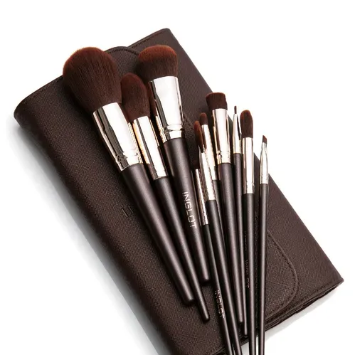 Brochas y accesorios de maquillaje