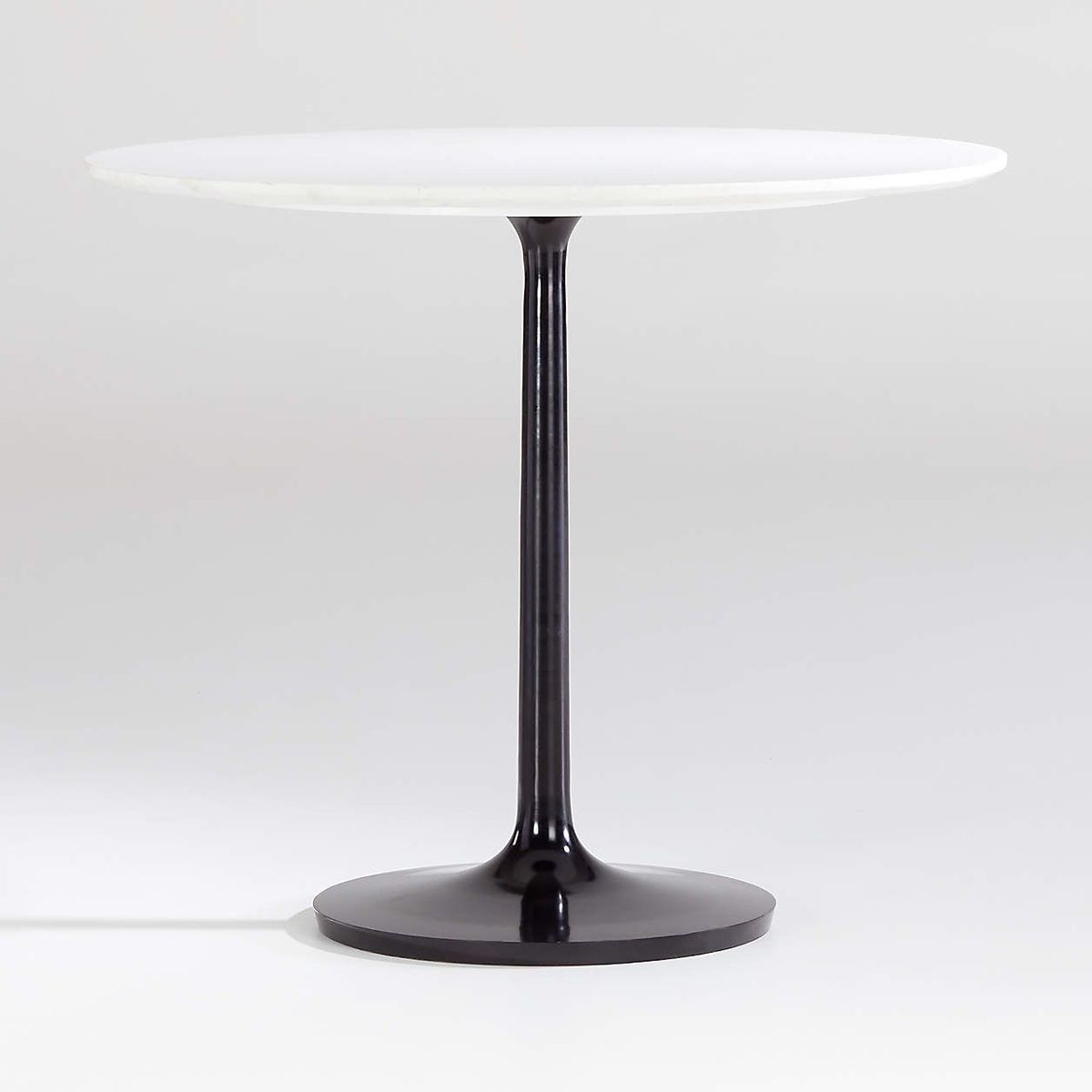 CRATE & BARREL - Mesa de Comedor Nero de Mármol Blanco con Base de Latón Negro (4 Puestos)