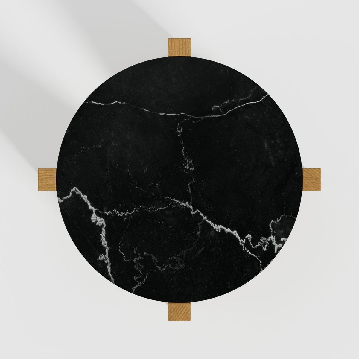 CRATE & BARREL - Mesa Lateral Miro de Mármol Negro con Estructura de Madera Natural de Roble