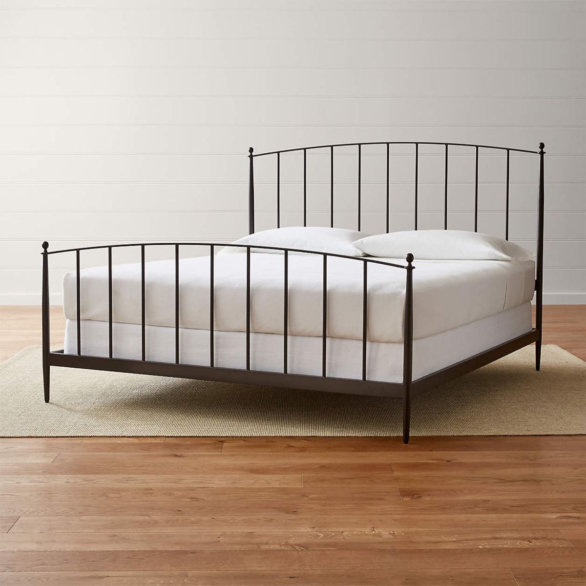 CRATE & BARREL - Cama King Mason Shadow