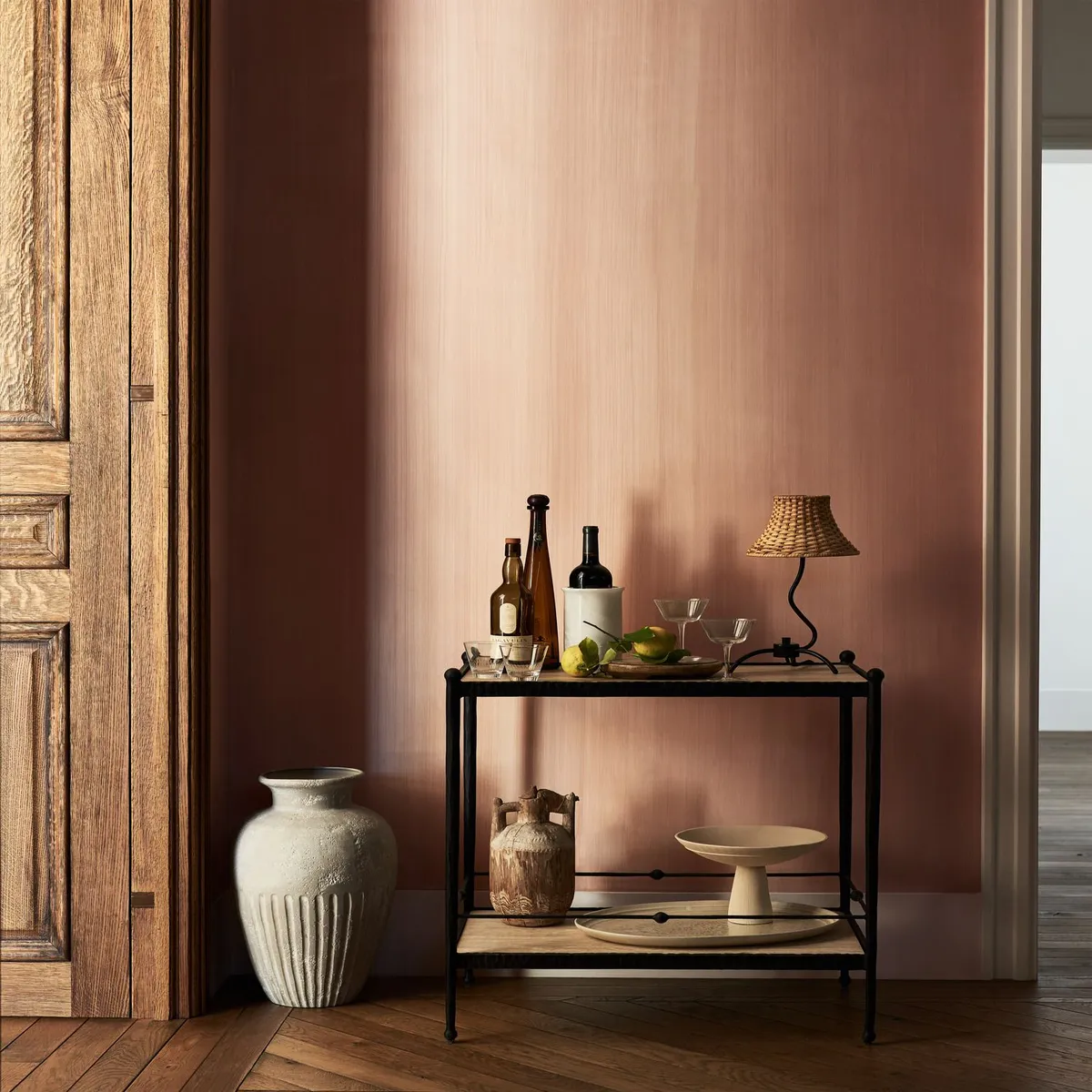 CRATE & BARREL - Bar Rodin de Metal Negro 2 Niveles