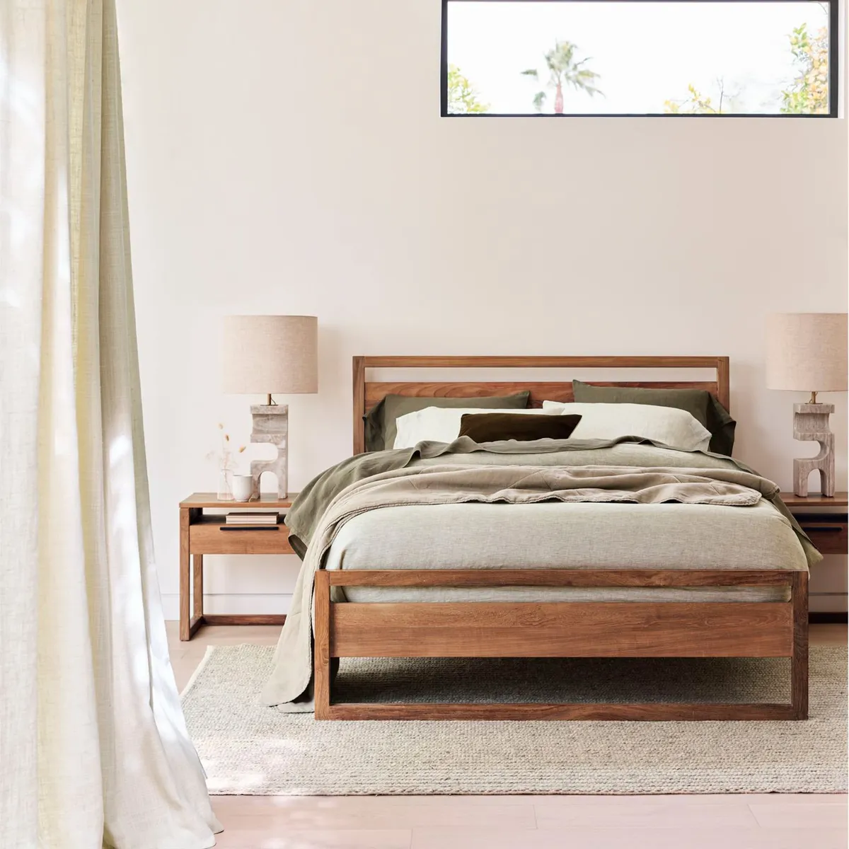 CRATE & BARREL - Cama Queen Linea