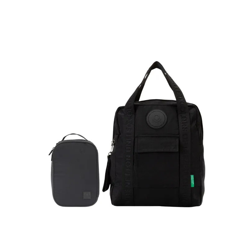  - Pack Mochila Negra + Comestiquero Benetton