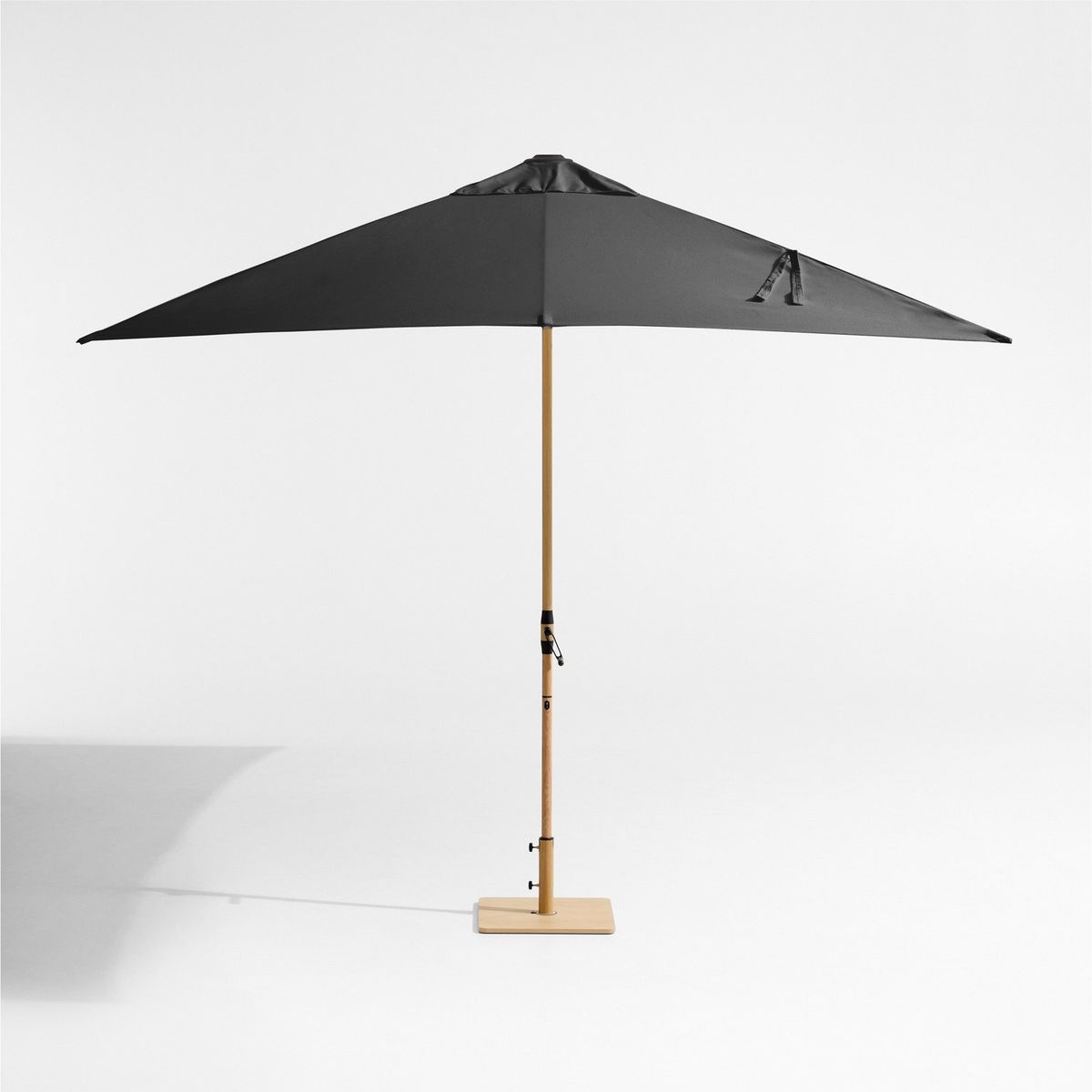 CRATE & BARREL - Sombrilla Para Terraza Sunbrella 3m