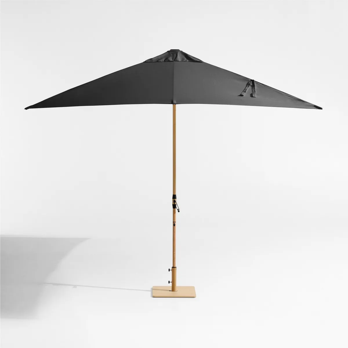 CRATE & BARREL - Sombrilla Para Terraza Sunbrella 3m