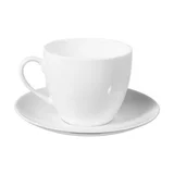 Taza café con plato redondo blanco