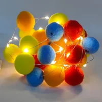 Guirnaldas Bolas de color a batería 30 luces cálida