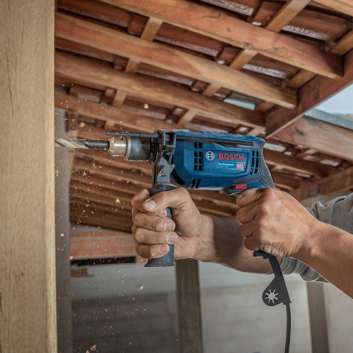 Furadeira de Impacto GSB 13 RE 750W com Maleta 220V Bosch, marca Bosch - Foto 2