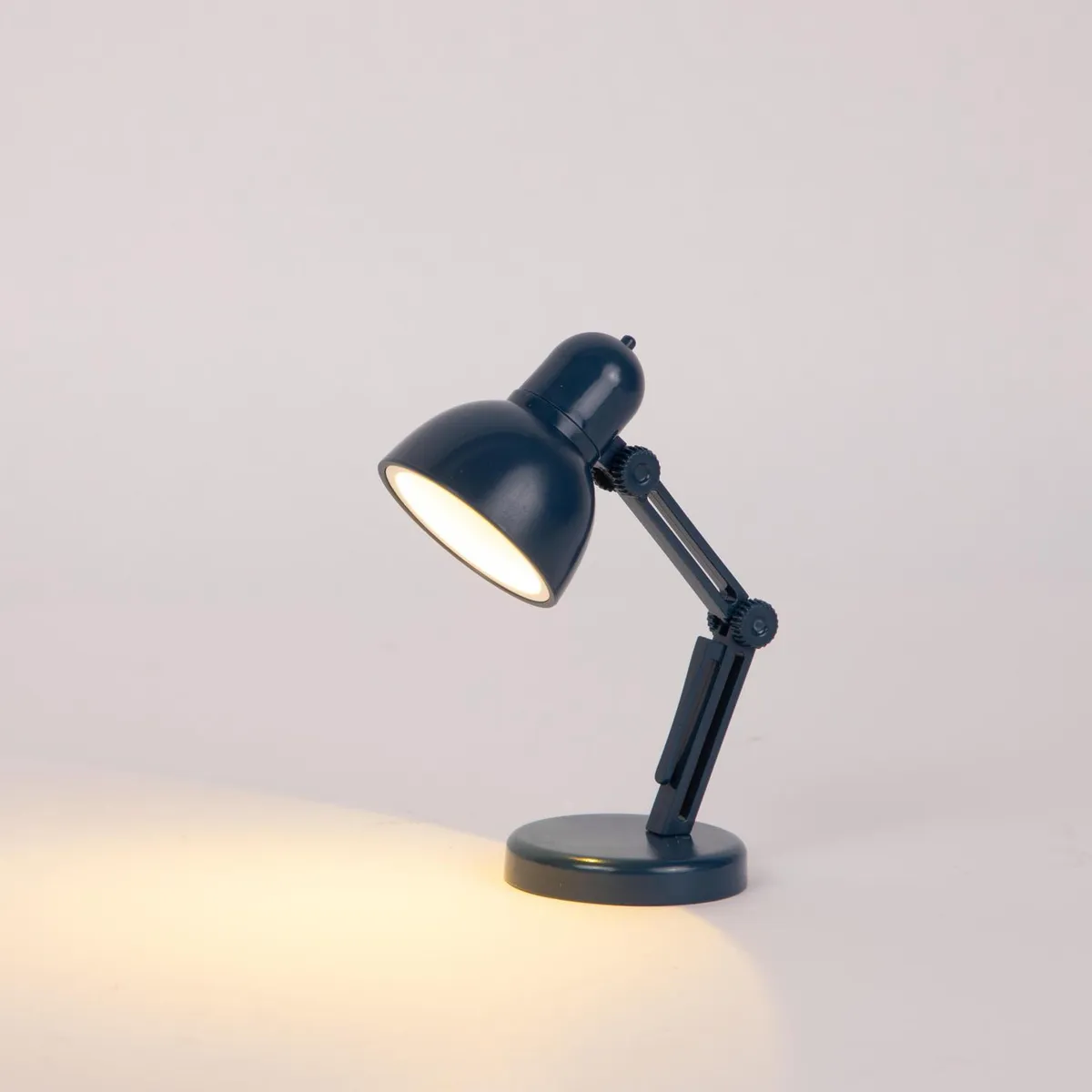 Luminária Esc Led Infantil Redonda Azul Celeste Just Home Collection, marca Just Home Collection - Foto 2