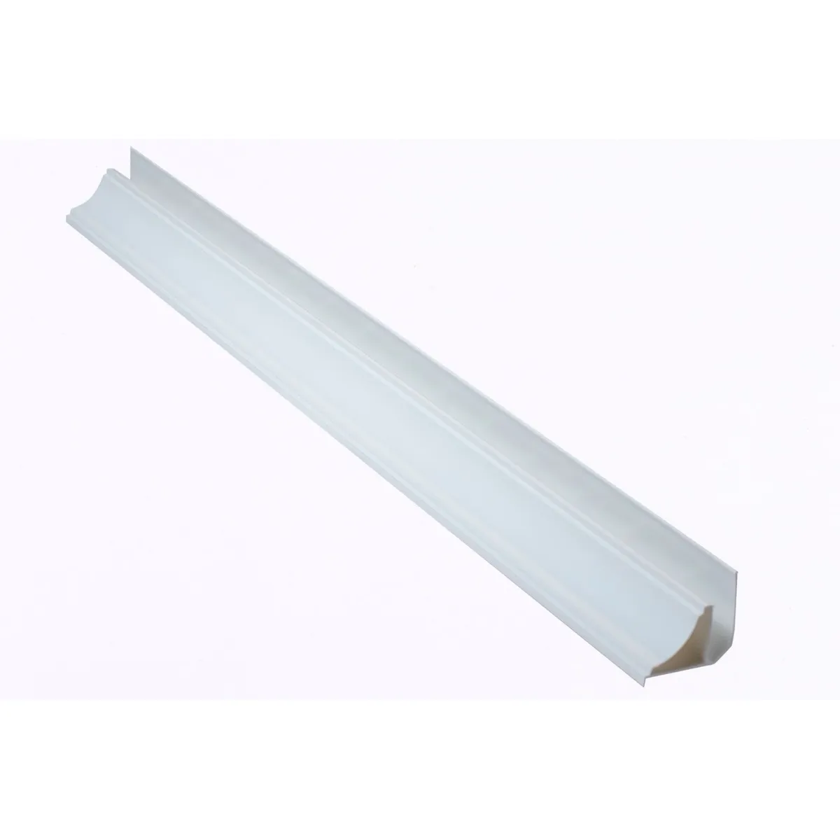 Moldura Pvc Meia Cana Branco 6m, marca Perin Plásticos - Foto Principal