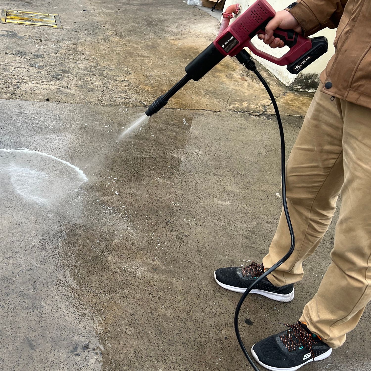 Lavadora de Alta pressão a Bateria 18v Bivolt Karson | Sodimac