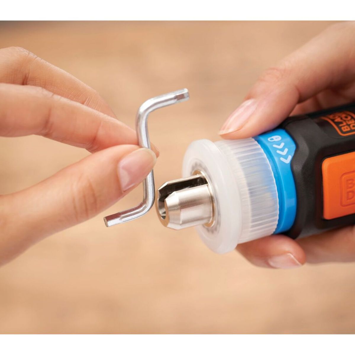 Parafusadeira Monta Moveis Hexdriver 1/4 (6,35mm) 4v Li-ion Black&decker, marca Black&decker - Foto 2