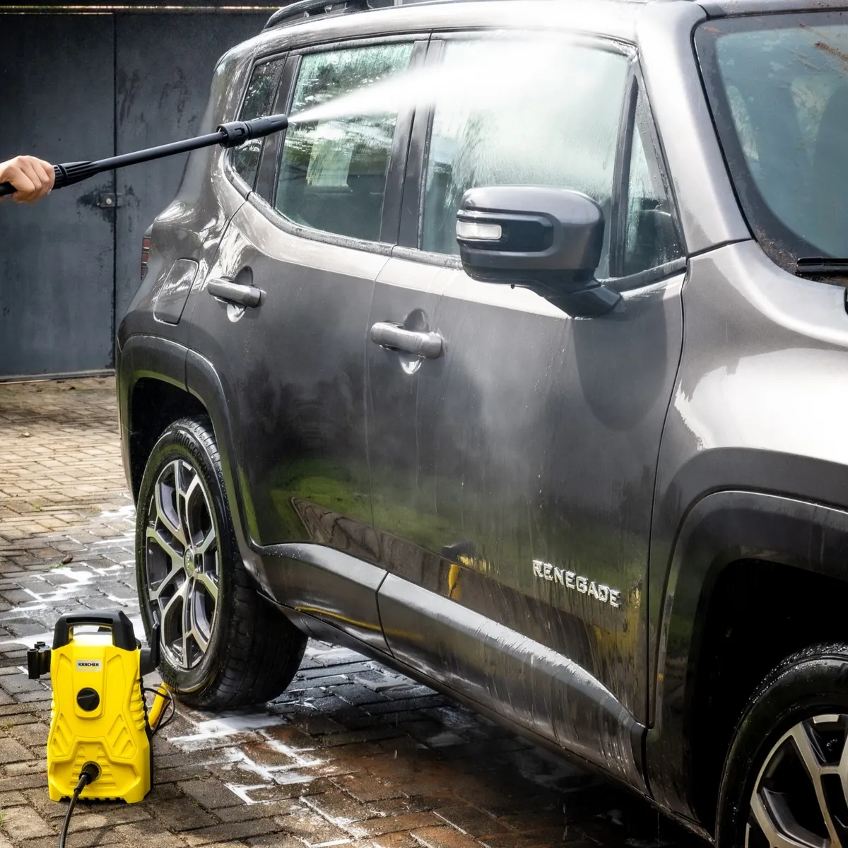 Lavadora de Alta Pressão Compacta 1500psi 220v Karcher, marca Karcher - Foto 2