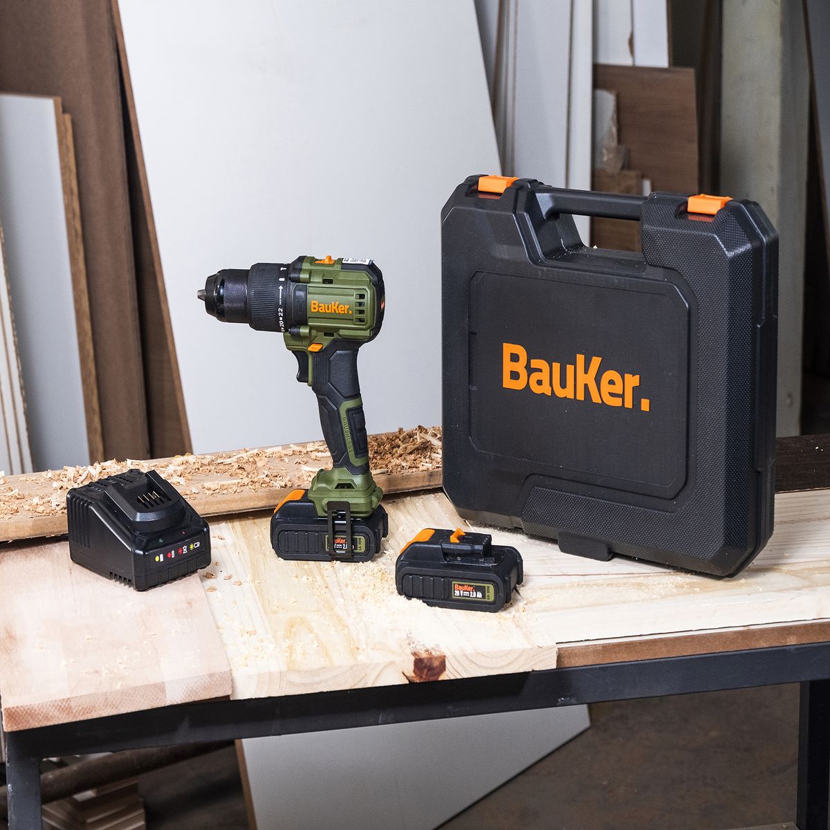 Furadeira de Impacto 2 Baterias Bmc 20v, marca Bauker - Foto 2