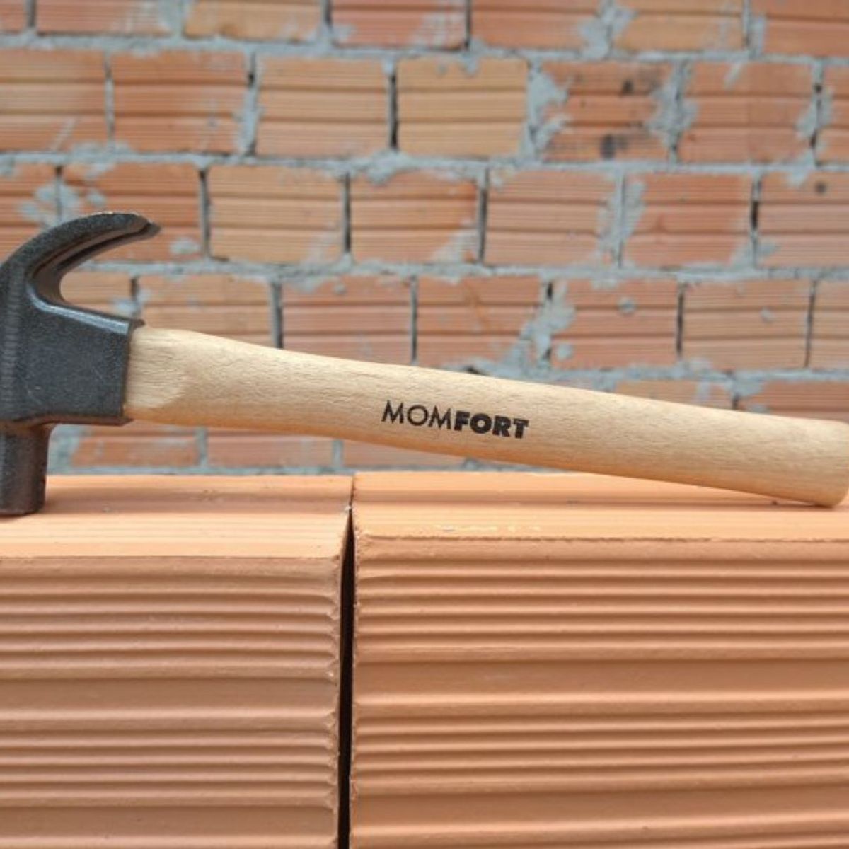 Martelo de Aço Unha Tamb Nº 27, marca Momfort - Foto 2