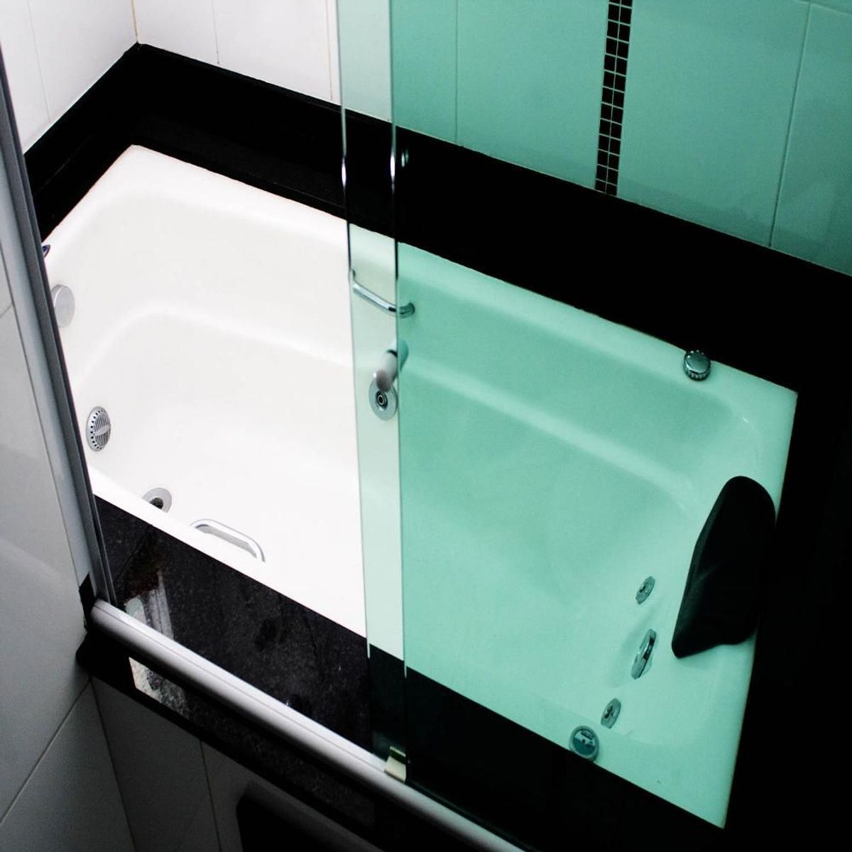 Banheira Acrilbath Premium Individual com Hidromassagem 155cm Ouro Fino, marca Ouro Fino - Foto Principal