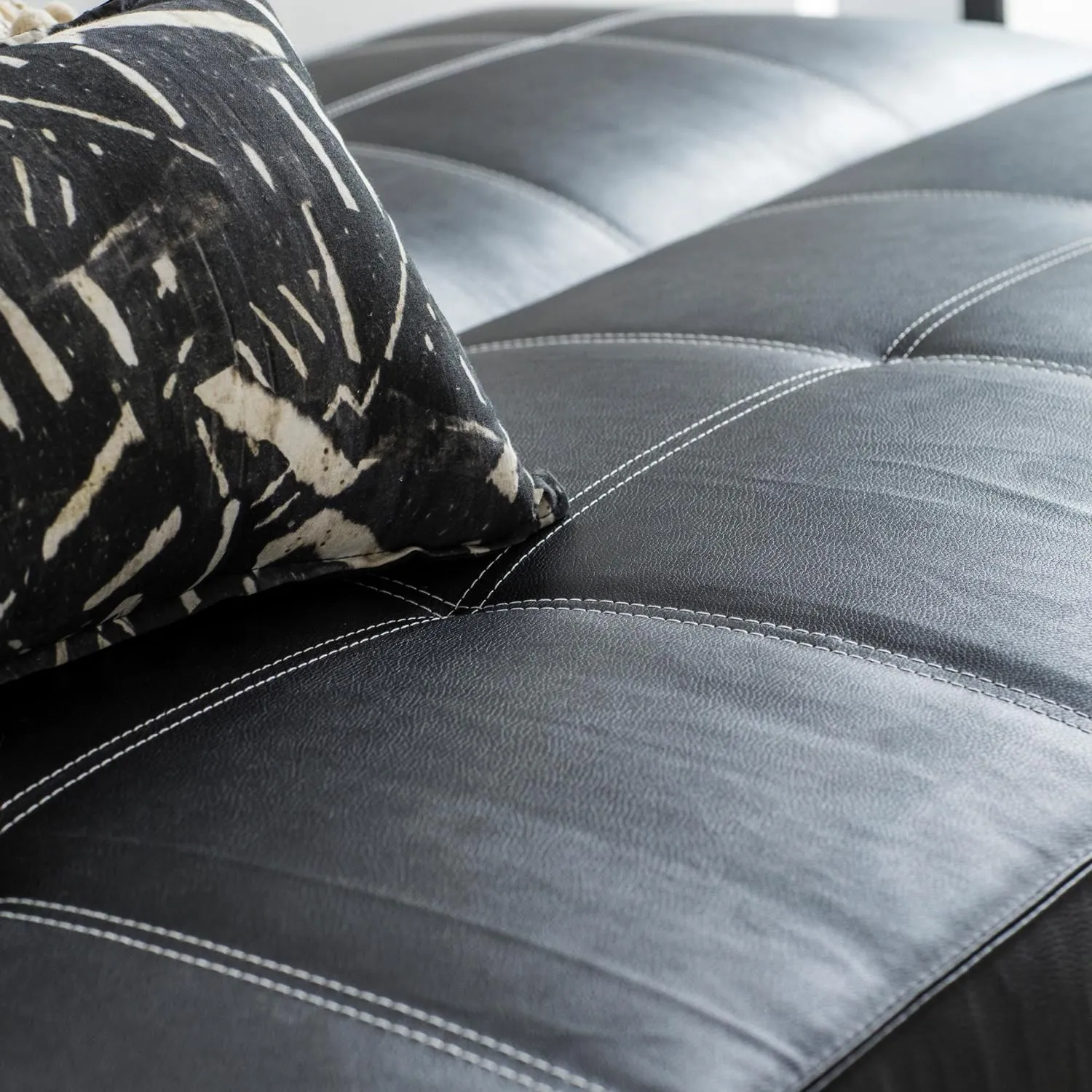Sofá Cama 3 Lugares Niza Preto 181X91X76Cm Just Home Collection