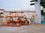 Gazebo Oval com Cortina Marrom 3x6m