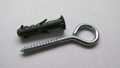 Bucha com Pites Zincado com 4 Peas 8mm