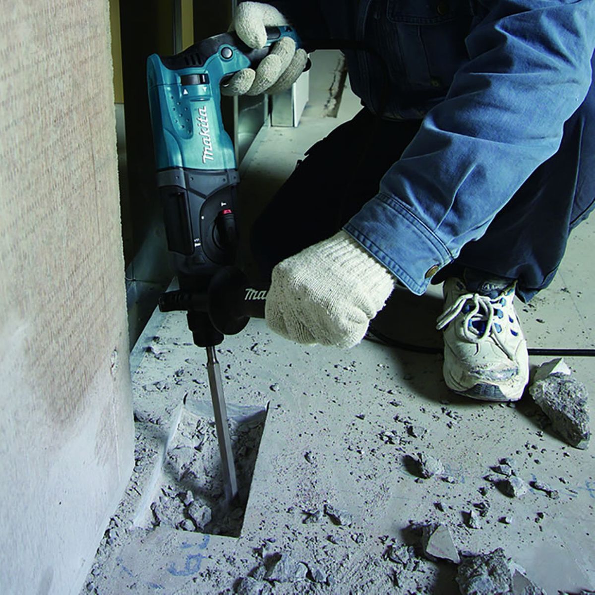 Martelete Sds Plus 800W 24mm HR2470 220V, marca Makita - Foto Principal