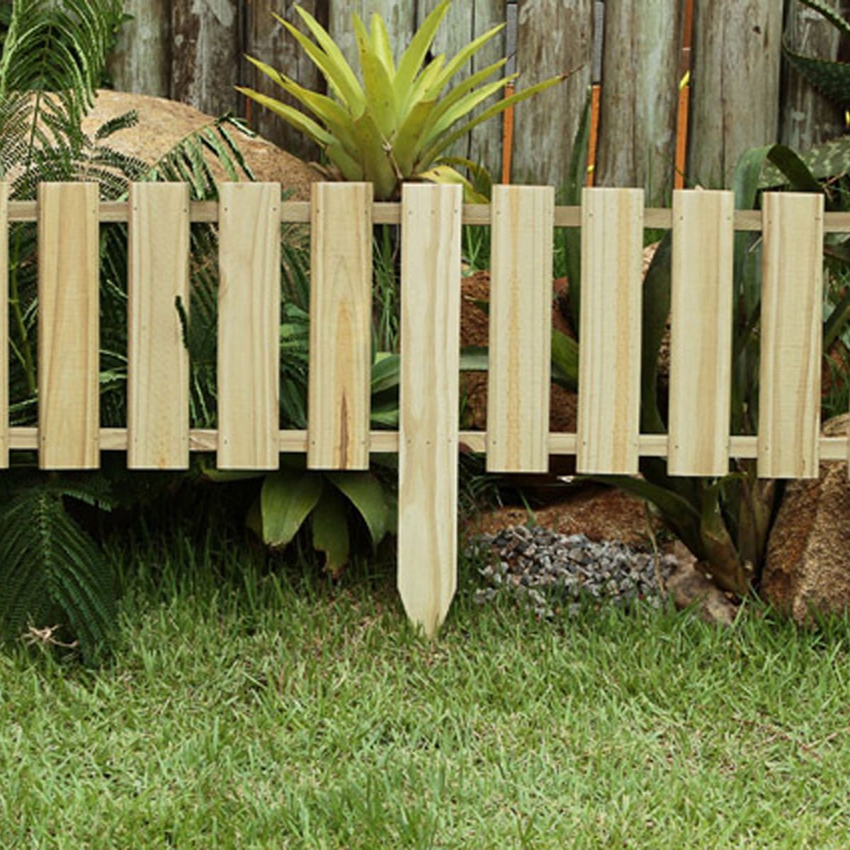 Cerca Pinus Autoclav Básica, Madeira, 120x30x6,5cm, marca Schneider - Foto Principal