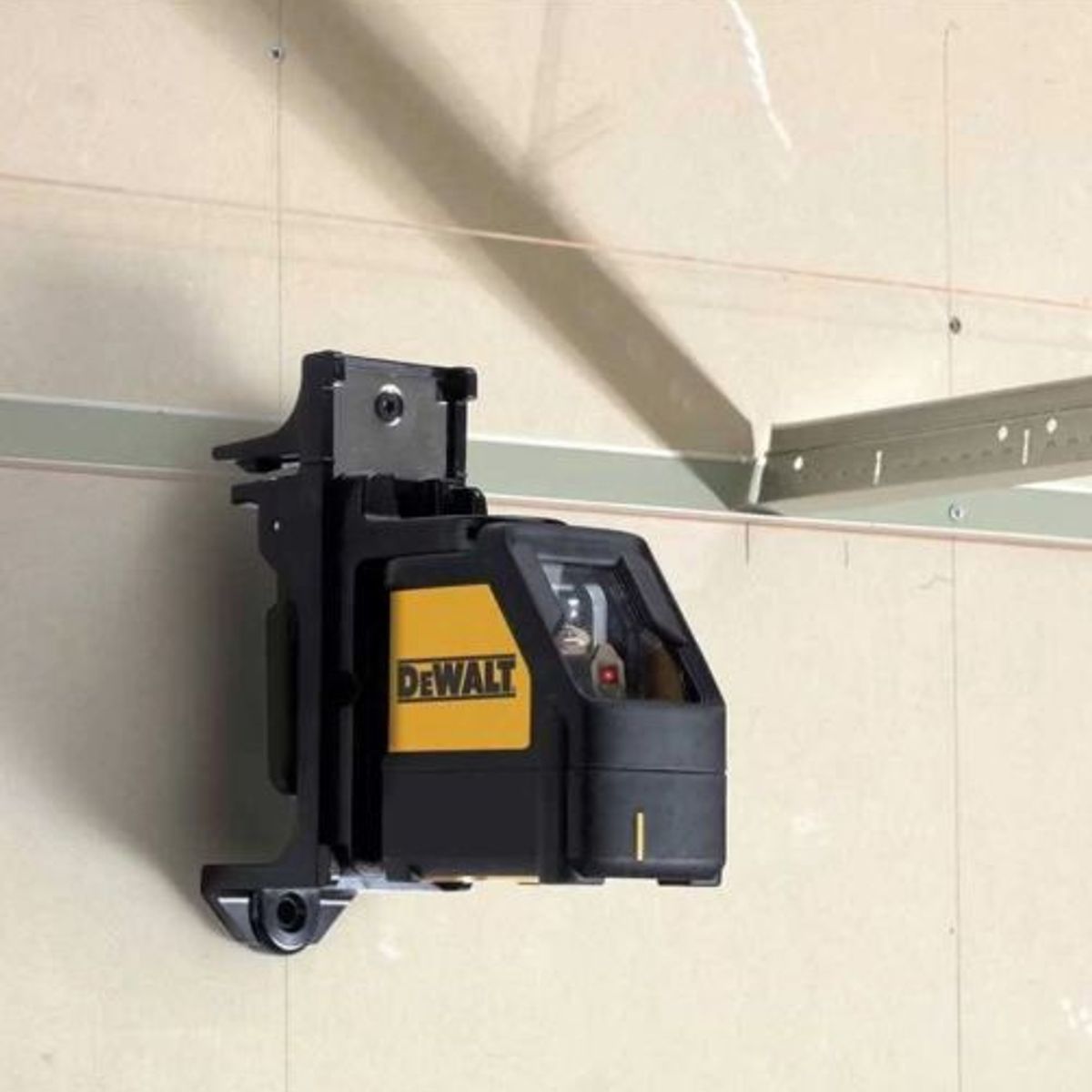 Nível a Laser Automático Alcance de 15M DW088K Dewalt, marca Dewalt - Foto 2