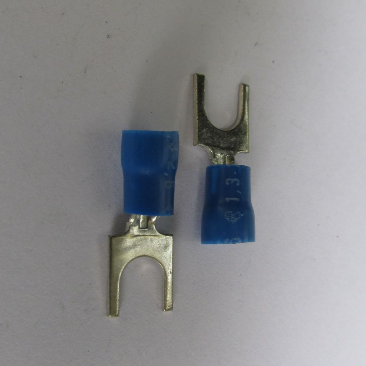 Terminal Forquilha Azul Para Fio/Cabo 1,5-2,5Mm2 Com 5 Peças, marca Halux - Foto 2