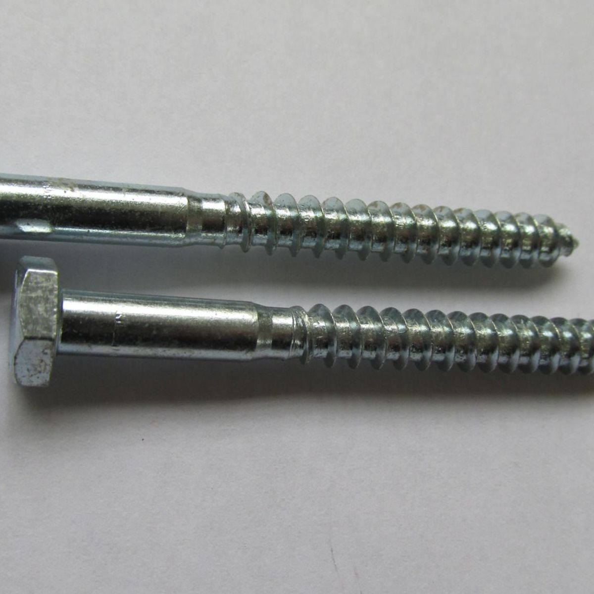 Parafuso Aço Sober Cabeça Sextav Ct2Pcs 5/16x70, marca Foxmix - Foto Principal