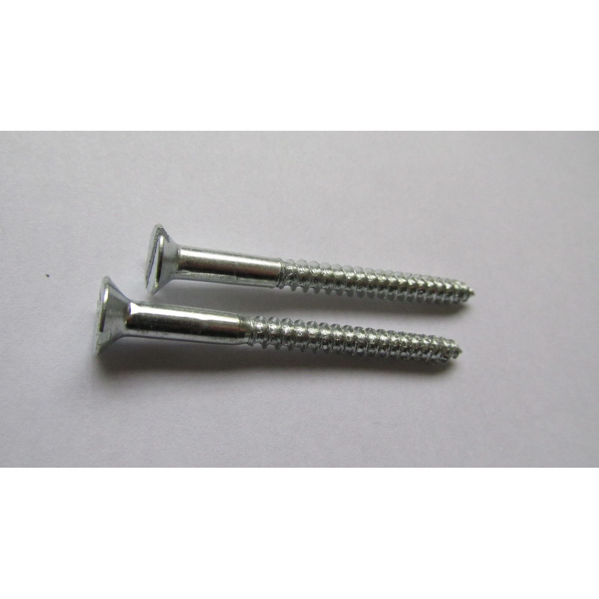 Parafuso para Madeira Cabeça Chata Pt100Pcs 42x40, marca Foxmix - Foto Principal