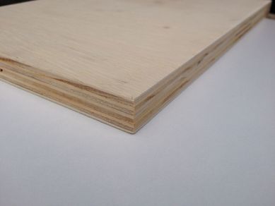 Chapa Compensado Moveleiro Pinus 244x122cm 15mm