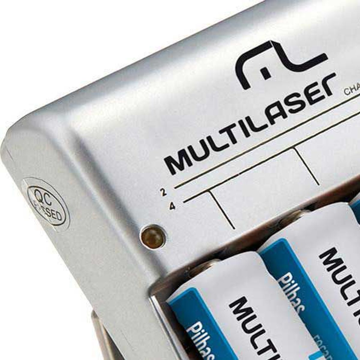 Carregador de Pilhas CB054 4 Pilhas AA com Duração de 12hrs, marca Multilaser - Foto 2